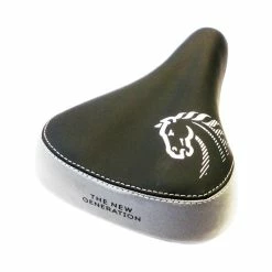 Mustang Sattel VL-5020 Schwarz/weiss